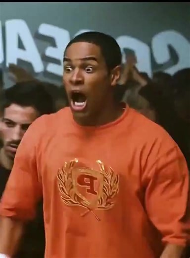 The story of rapper MC Mateo, who implanted a glowing neon aquarium inside his arm. The fish moved to the rhythm of his music... until the experiment turned into a disaster😳#MCMateo #NeonAquarium #RapStor #BodyMod #urbanlegend