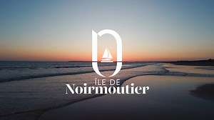 Le sport dans toute sa splendeur et en toute liberté, c'est sur l'île de Noirmoutier. Vous aussi, partagez-nous en commentaire vos meilleurs moments de sport sur l’île et faites-nous vibrer cet été 🏃‍♀️👇 | Office de Tourisme de l'île de Noirmoutier