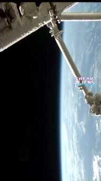 A strange phenomenon occurs during the live webcast of the Crew-1 mission on 16 November 2020.