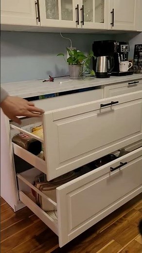 How Ikea Maximera Soft closing Drawer works...