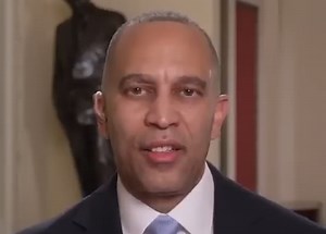 'The Speaker Doesn't Have Any Credibility': Hakeem Jeffries Puts Mike Johnson In His Place, Shuts Down His Epstein Lies In Interview