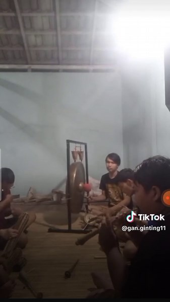 latihan rutin musik tradisi karo JAMBE GRUB PATAM PATAM ANGGUN POLAA #penggual #zonatanahkaroid #fyp #kalakkaro #tanahkaro #fypシ゚viral #gendangkaro #sierjabaten #kalakkarotiktok #kulcapikaro