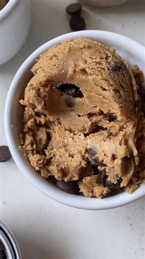 This healthy cookie dough is a quick and easy little snack or dessert! It is made with pantry staple ingredients and comes together in 5 minutes. Recipe here https://organicallyaddison.com/healthy-cookie-dough/ | Organically Addison