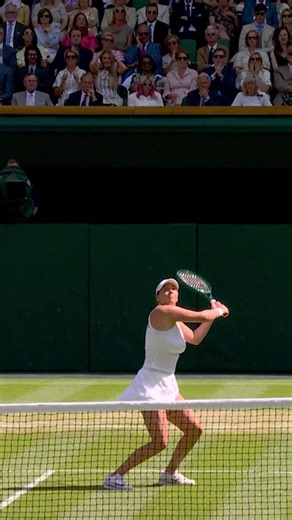 Aryna Sabalenka's Hard-Fought Victory at Wimbledon