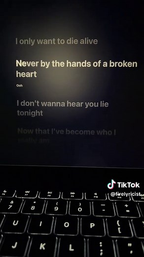Break Free Lyrics by Ariana Grande Featuring Zedd