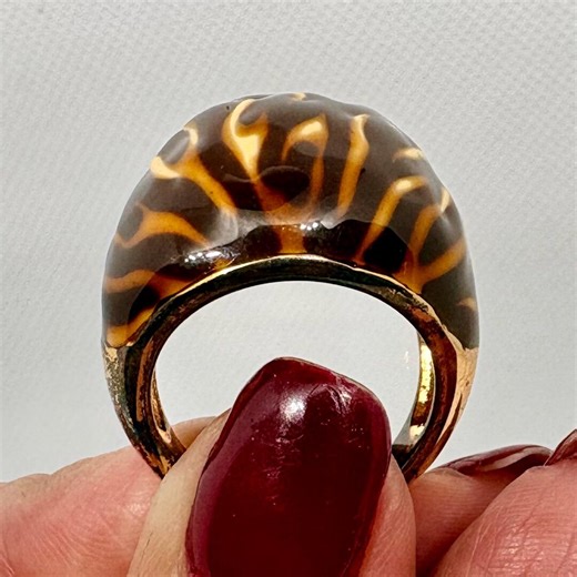Tortoiseshell Resin Statement Ring, Gold Tone Boho Cocktail Ring, Size 8 - Etsy