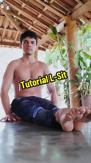 Movimento fácil. #calistenia #calintenics #lsit #calisteniamotivacion #treino #treinoemcasa #tutorialcalistenia #incrivel