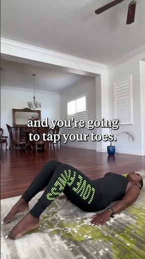 How to strenghten your core with toe taps