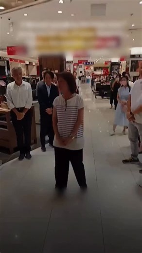 986K views · 5.2K reactions | gonna miss being dragged in by my mum 沈 The outlet shuttered its doors for the last time on Nov. 9, following the expiry of its lease agreement. According to the user who posted a video of the final farewell, staff waited until the last customer left at around 9:40pm before saying goodbye. A female staff member, whom the user called the "boss" of the outlet, thanked customers for their long-standing support. | Mothership | Facebook