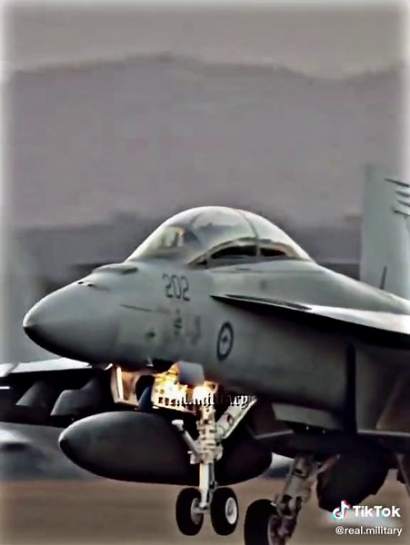 New Shakes Review | Military Aircraft and Fighter Jets Compilation