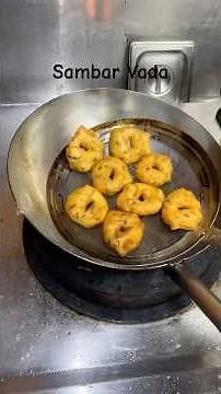 Sambar vada recipe super simple and tasty! Ghar par crispy vada sambar