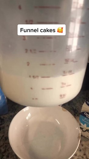 Funnel cakes 🥰🥰 #funnelcake #fyp follow for more ❤️