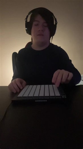 #omfg #launchpad #edm #hello #viral @Pro Launchpadder