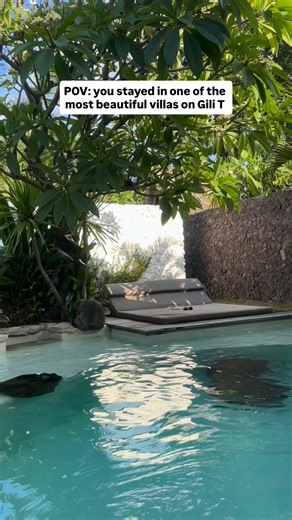 POV: You stayed in one of the most beautiful villas on Gili T… Unlock your island dreams @kunovillas! 🙌🏝️ Think eco-chic villas with private pools, lush tropical gardens & that calm, laid-back energy that instantly makes you slow down 🌺👙 The beach is an easy stroll away, bikes are ready to go whenever wanderlust hits, & mornings start with pool dips before cruising the island for snorkels, sunset spots & dinner plans 🌅🧉 Sun-kissed days, tranquil nights… Kuno Villas is your Gili Island oasi