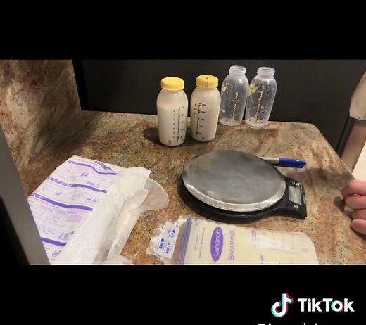 Watch me prep an order! If you are the person in Miami that ordered breastmilk then this is your order 😁🥛💦🐮 #breastmilk #lactationhub #milk #milkymilf #oversupply