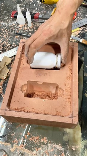 Dongguan WANBANG Packaging Products Co., Ltd. on Instagram: "Manual development of vacuum forming molds and sample making process#"