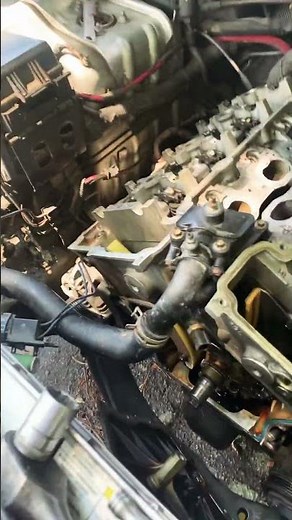 Broken timing chain guide dodge charger
