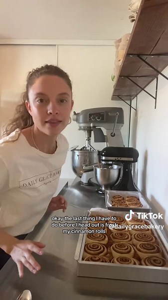 come to work with me selling my sourdough bread & other baked goods in my converted horse trailer turned bakery bar 🤎✨🍞🍪🤤 every Saturday I park my bakery trailer on the side of the road 😂 and sell my sourdough bread and baked goods. Every single Saturday morning I get a little nervous in anticipation if anyone will stop and buy from me. I’m just a random lady selling bread and baked goods on the side of the road & the fact that people stop literally blows my mind 🤯🙏🏼 Thank you to my loca