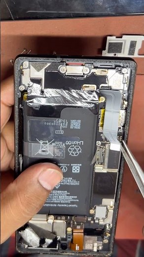 Google pixel 6 Battery Replace. #smartphone #repair #mobilelegends #automobile #shorts #reels #love