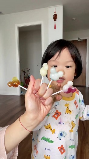 Mickey lollipop #kidstiktok #kidfood #disney #mickeymouse