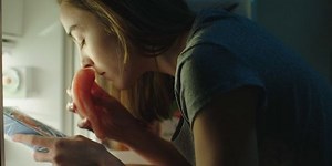 Cannibal Horror Raw Red-Band Trailer Is Bloody And Super Disturbing