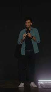 Ogni mattina, messaggi e notizie. IG: @vinzcomunale Date e biglietti del tour 2024 sono nel link in bio #standupcomedy #comico | Vincenzo Comunale