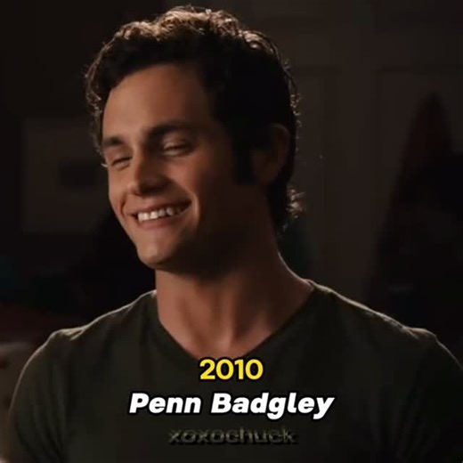 Joe Goldberg on Instagram: "Penn Basdgley from 1998-2010’s era! ⭐️ 🗽xoxochuck via tiktok #gossipgirl #gossipgirledit #danhumphrey #serenavanderwoodsen #blairwaldorf"
