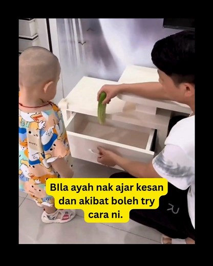 Kadang2 anak ni kena tunjuk real life situation, baru faham. 😂😅 . kredit : owner | MOMO