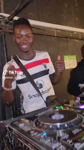 we party you party #eldorettiktokers #makemefamous #fyp