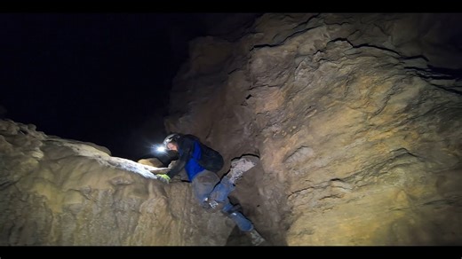 Camera Captures the Terrifying Descent Into Ulla Cave on Pigeon Mountain