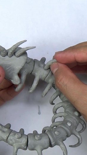 Gyarados fossilized Sculpting body fossilized of Gyarados with epoxy clay. ▪️▪️▪️▪️ Gyarados fosilizado Esculpiendo el cuerpo fosilizado de Gyarados con plastilina epóxica. #sculpture #gyarados #pokemon #clay #sculpting