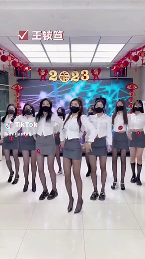 #营口市鲅鱼有个圈 #这么多大长腿你会喜欢哪一位？😂#夜夜夜漫长 #满屏大长腿 #90后星梦女团