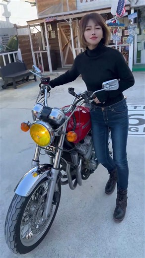 【HONDA CB400FOUR／冬も押しがけ】バイク女子ボウラーあいか#bike #shorts