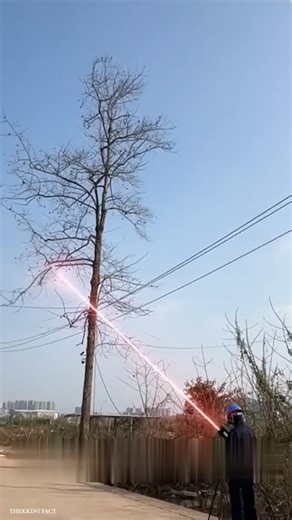 മരങ്ങൾ മുറിക്കാൻ ഇനി കോടാലി വേണ്ട! ചൈനയുടെ ലേസർ കാനൺ കണ്ടോ? 😱 | Real-life Laser Cannon