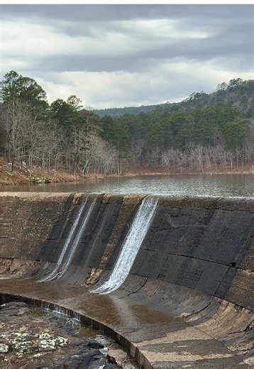 Exploring the Beauty of Oklahoma's Lakes and Nature