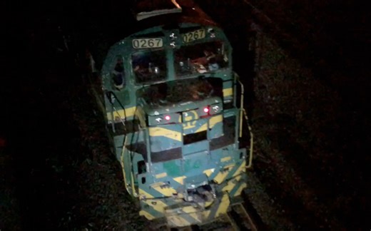 双机两型ND5 0024 0267通过，0024给油喷火