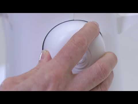 SINGER® M1500 Sewing Machine - Get Started - Selecting Stitches