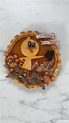 A day like today wouldn’t be complete without a pumpkin pie. 🥧 Have the sweetest day and a happy Thanksgiving, Magic Key holders! | Disneyland Magic Key