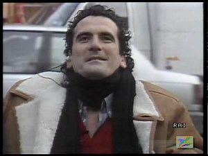 Massimo Troisi - La prima volta (intervistato a Little Italy)