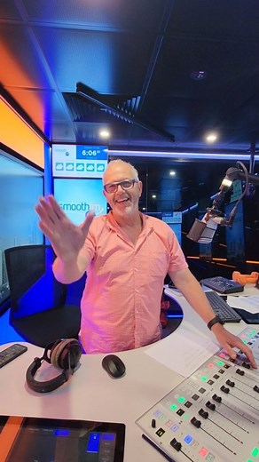 @smoothfm915 is your #EdSheeran station... and we have your tickets to see him live at the @mcg March 2 & 3! @mike_perso giving us a clue on what song to listen out for on the #MoreMusicBreakfastShow before 9am 🎶 @teddysphotos #Melbourne #MelbourneEvents #MCG #LiveMusic #Radio | smoothfm 91.5