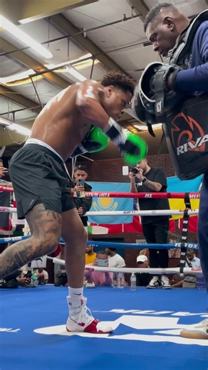515K views · 7.6K reactions | Lightweight king  | Top Rank Boxing | Facebook