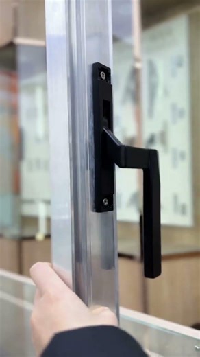 Side mounted handle #hardware #window