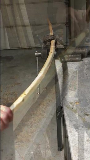 Making an English Longbow #bowmaking #bowyer