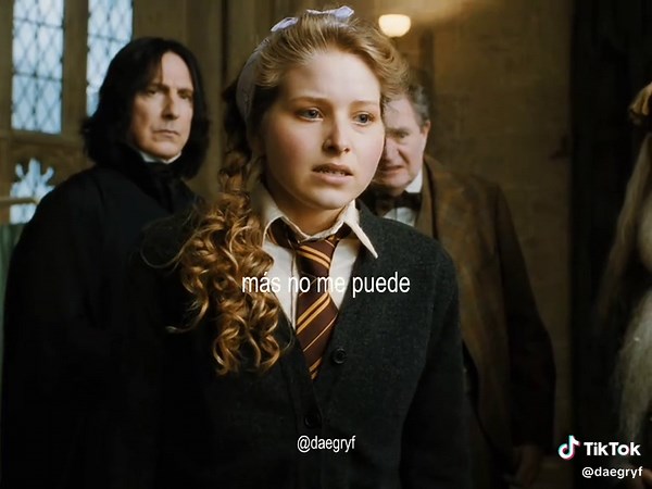 Harry Potter's Ron Weasley and Lavender Brown Moments