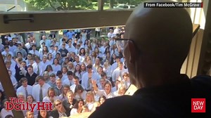 400 students sing to teacher fighting cancer