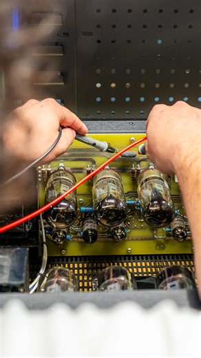 🤯 Audio Research - VT-100 MKII Stereo Tube Power Amplifier 🤯 #FreshArrivals #audioresearch #poweramplifier #tubeamplifier #highendaudio #hifiaudio #audiophiledreams #highendamplifier #hifiamplifier #tmraudio #themusicroom | The Music Room