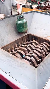 1.4M views · 3.7K reactions | #millingmachine #reel#milling #instamachinist #machinist #machining #cnc #cncmachining #cncmilling #machineshop #lathe #engineering #cncmill #manufacturing #cncporn #manualmachinist #cncmachine #metalwork #mechanicalengineering #cnclathe #metalworking #machinistlife #practicalmachinist #mill #cncmachinist #manualmachining #tools #lathemachine #metal #sen facebook reel | Rohann John-evann Ma Vie | Facebook