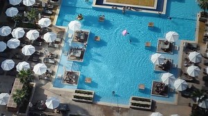 clip-34013383-view-hotel-dubai-pool-beach-ocean-incredible