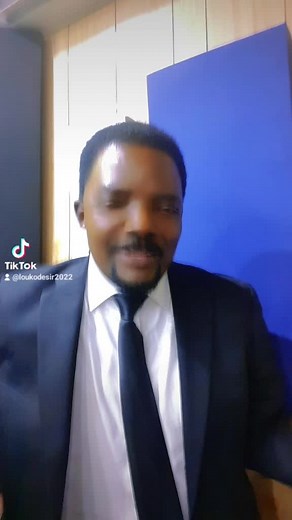 Formal Attire Style Tips for Professional Settings