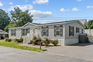 22 Trailerhome Dr, Salem, NH 03079 - MLS 5001880 - Coldwell Banker